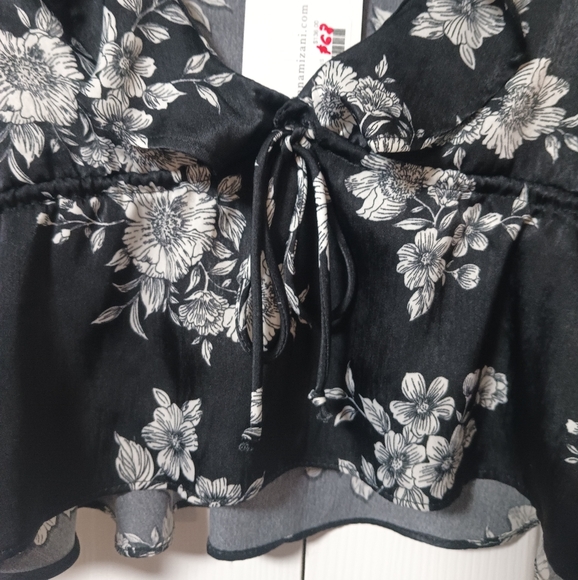 Revolve Donna Mizani Kiara Floral Print Cropped Top - Picture 2 of 7